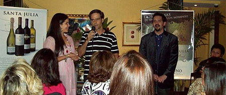 Noche Lounge Cafe Ole