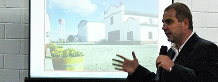 Cata con Sebasti&aacute;n Naz&aacute;bal bodegas Etchart