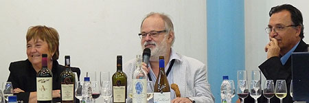 Cata con Mar&iacute;a Isabel Mijares y Mario Geisse