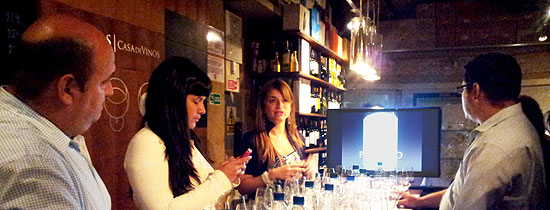 Cata con vinos de Bodegas Pisano