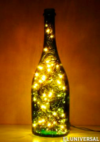 Nuestra botella iluminada en El Universal